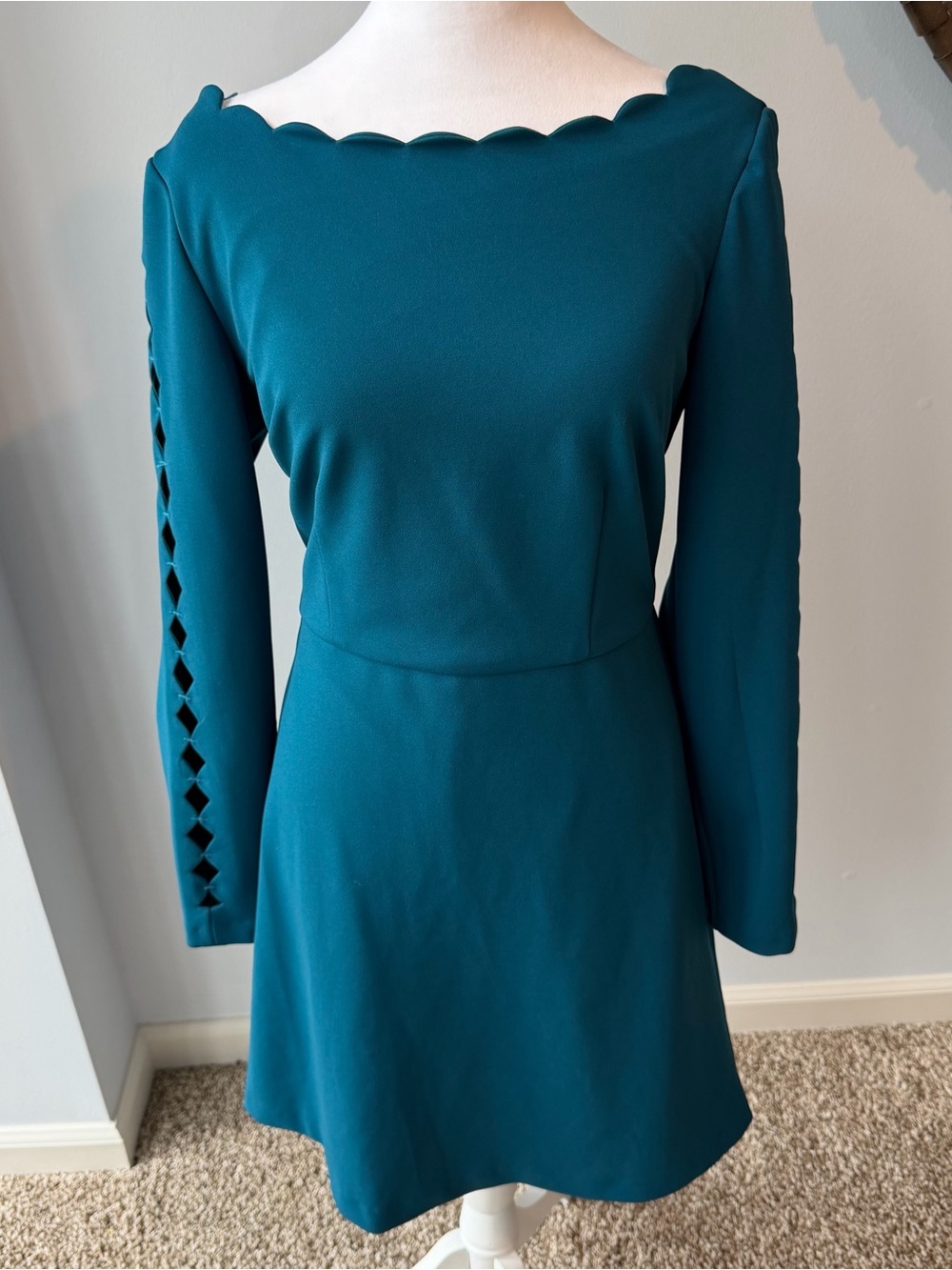 Adrianna Papell Teal Scalloped Neck Dress Size 10 Lattice Cutout Sleeve A-Line